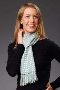 SQUARE DANCE Women’s Scarf